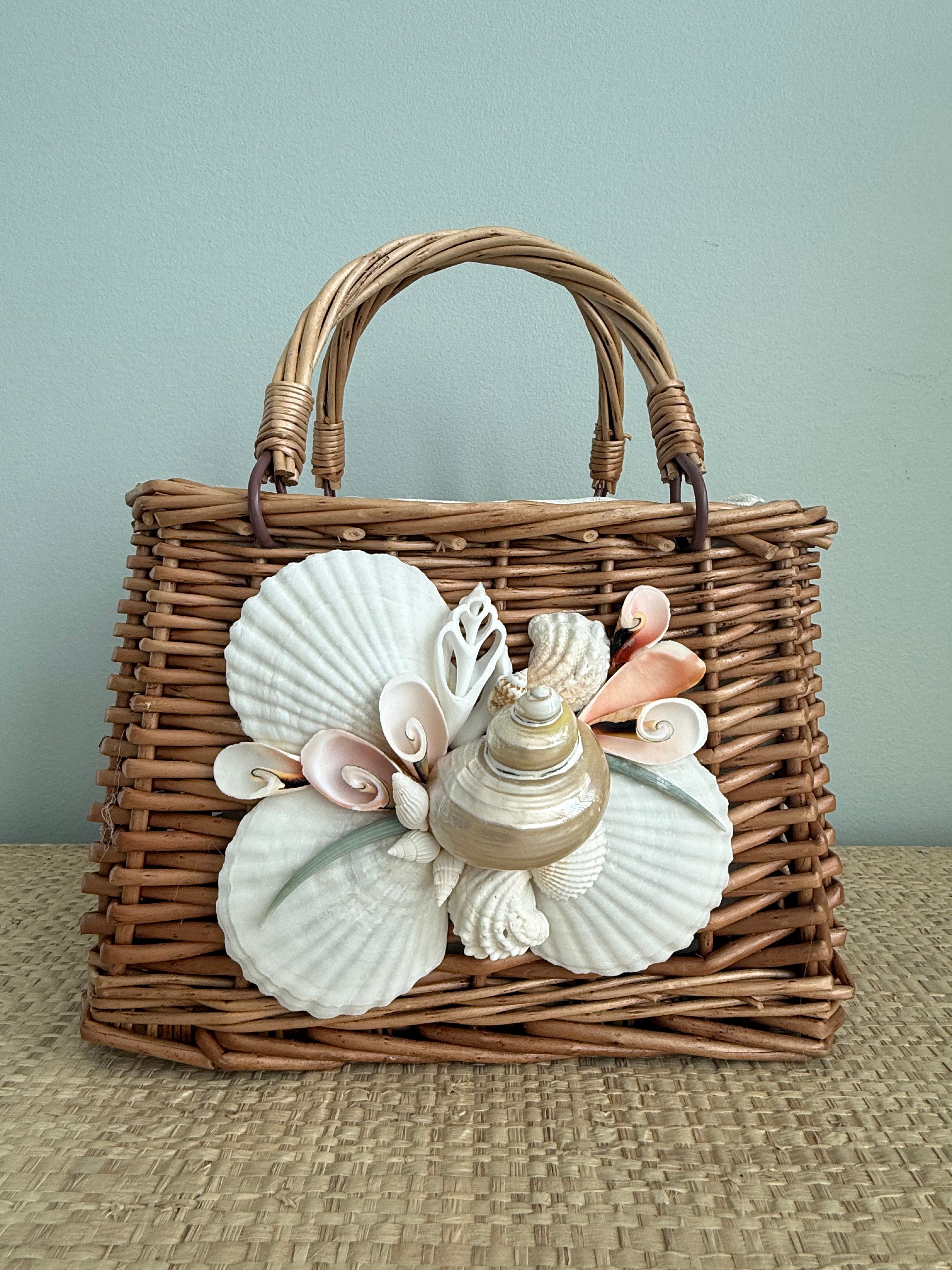 Shell Rattan Handbag