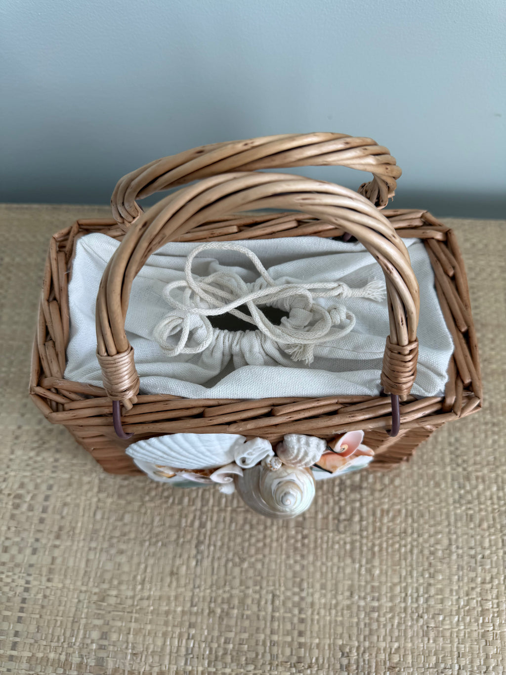 Shell Rattan Handbag