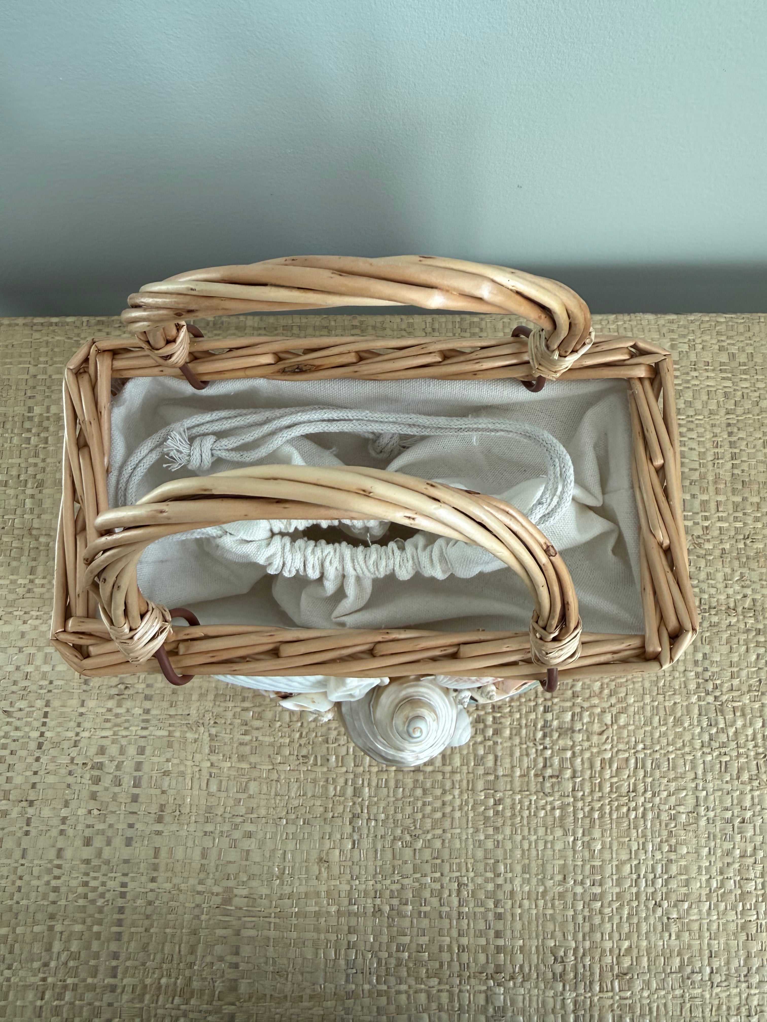 Shell Rattan Handbag